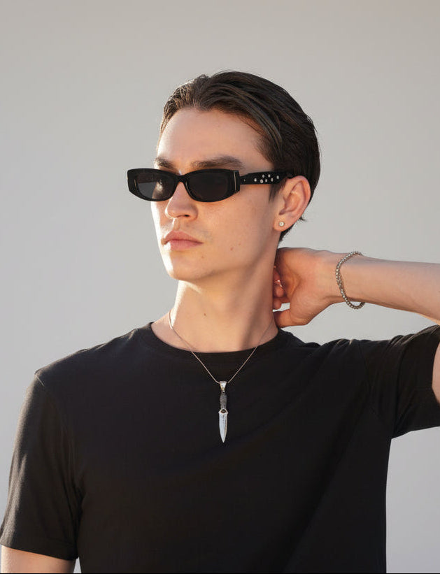 Skeleton Gunmetal Handle